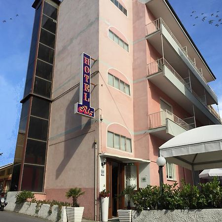 Hotel Riz 피날레리구레 외부 사진